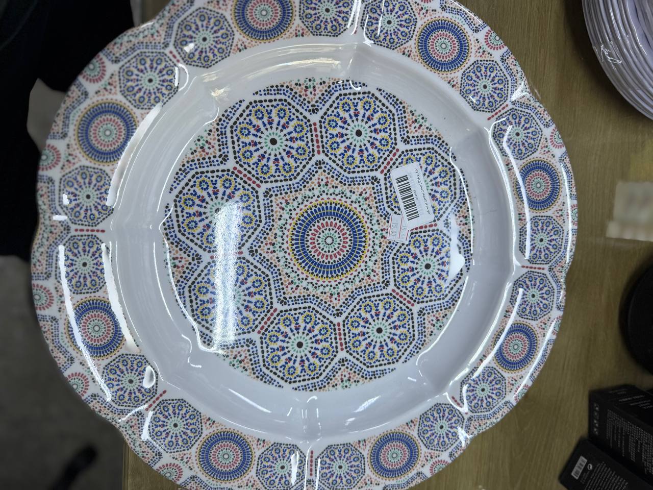 صحن ميلامين مرسم كبير