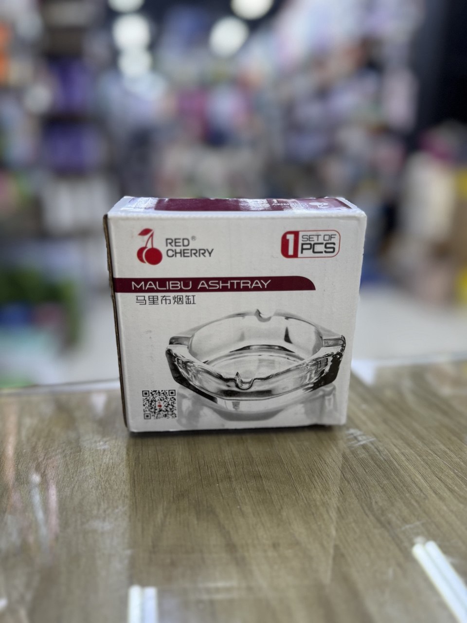 مكتة زجاج مربع