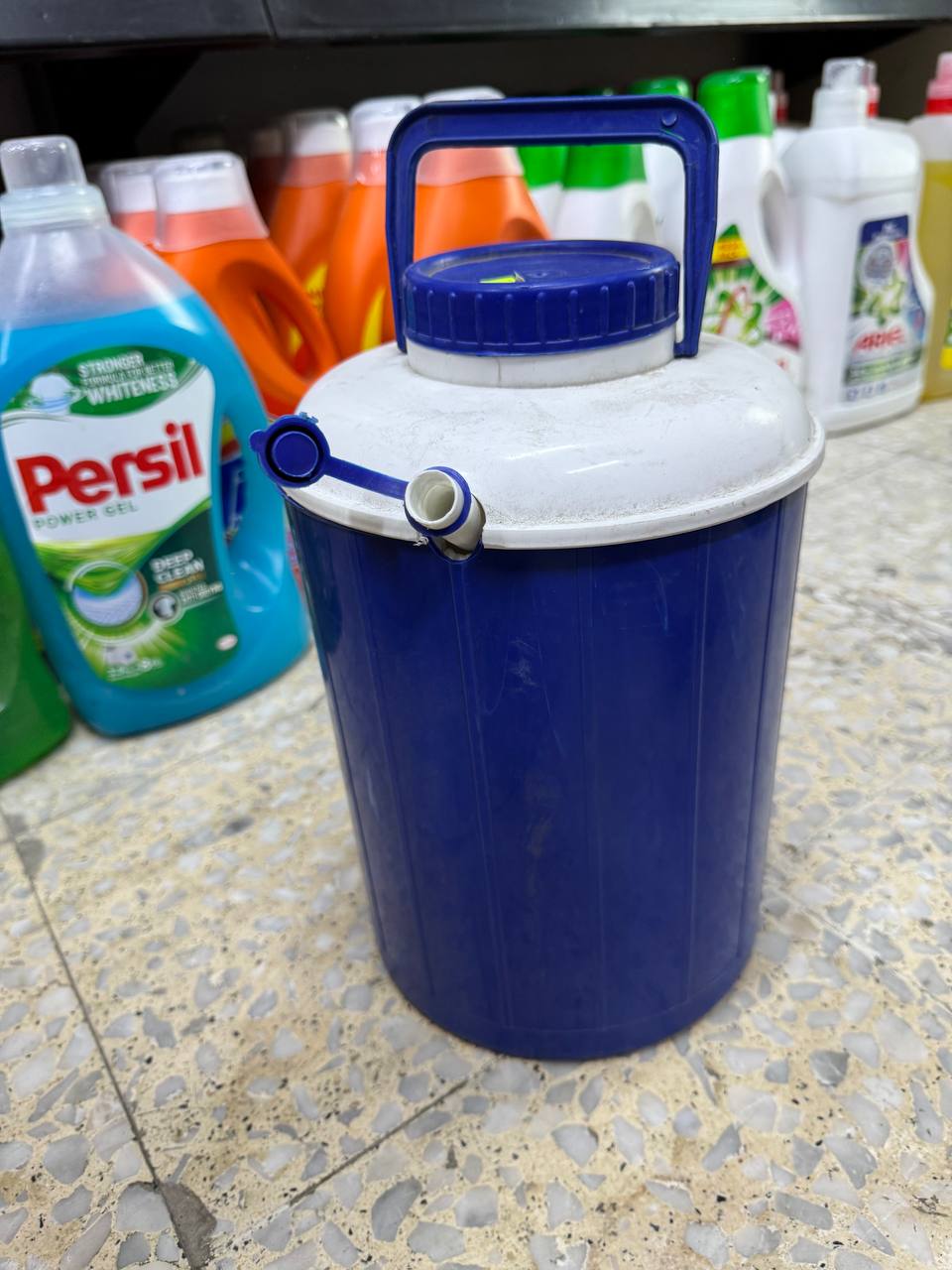 مطرة ماء رحل