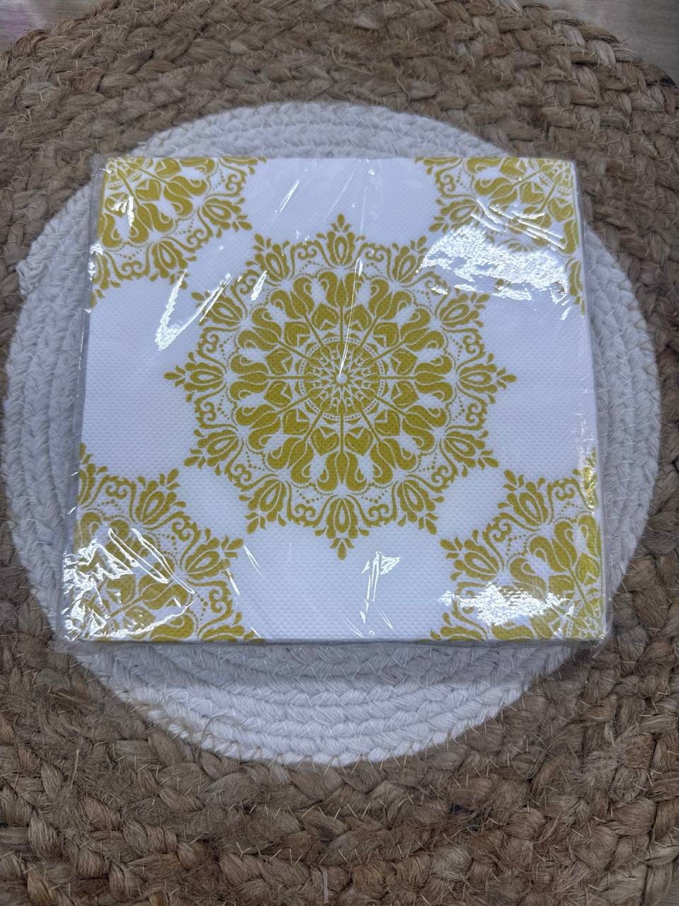 محارم طاوله مربع ملون 