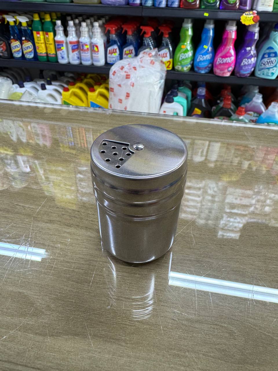 علبة ملح حديد