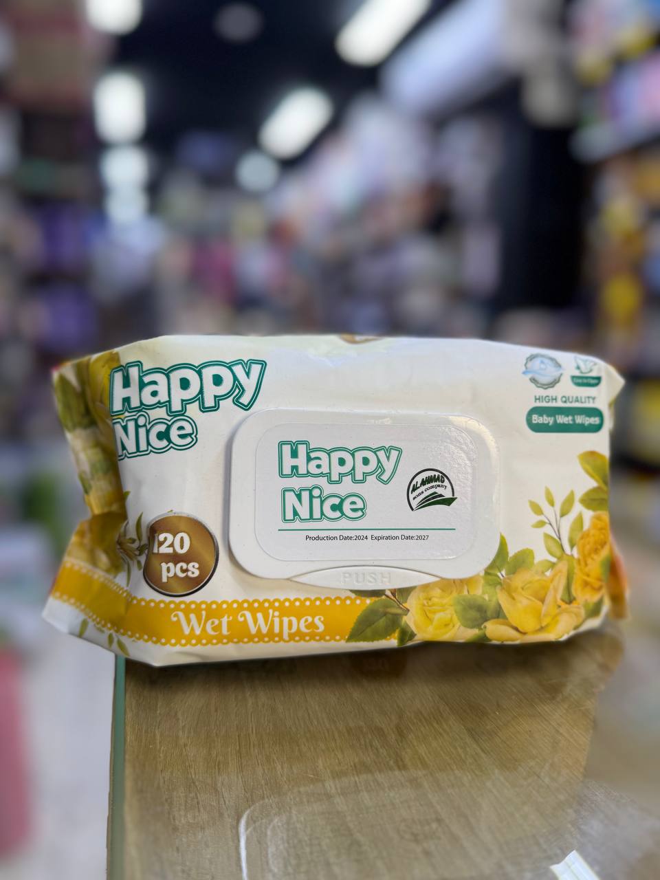 محارم مبلول happy nice 120pcs