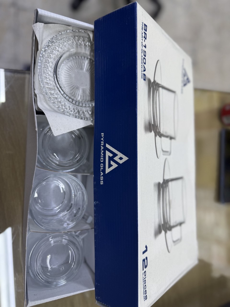 طقم كاسات شاي  مع صحون 1/6